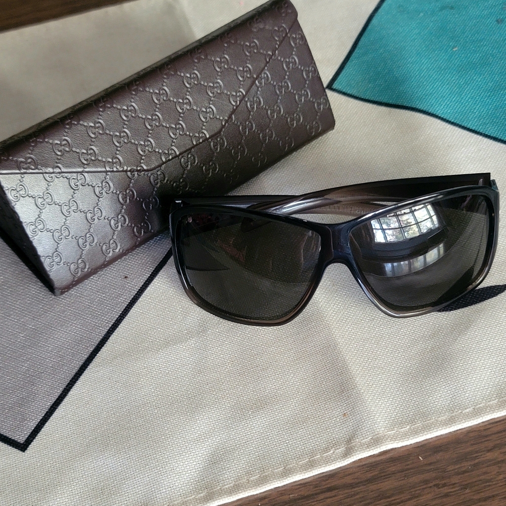 Gucci Brown Sunglasses with Case